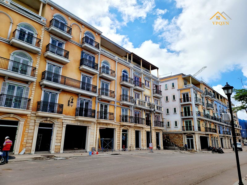 Tiến độ Shophouse The Center Ph&uacute; Quốc th&aacute;ng 7/2021